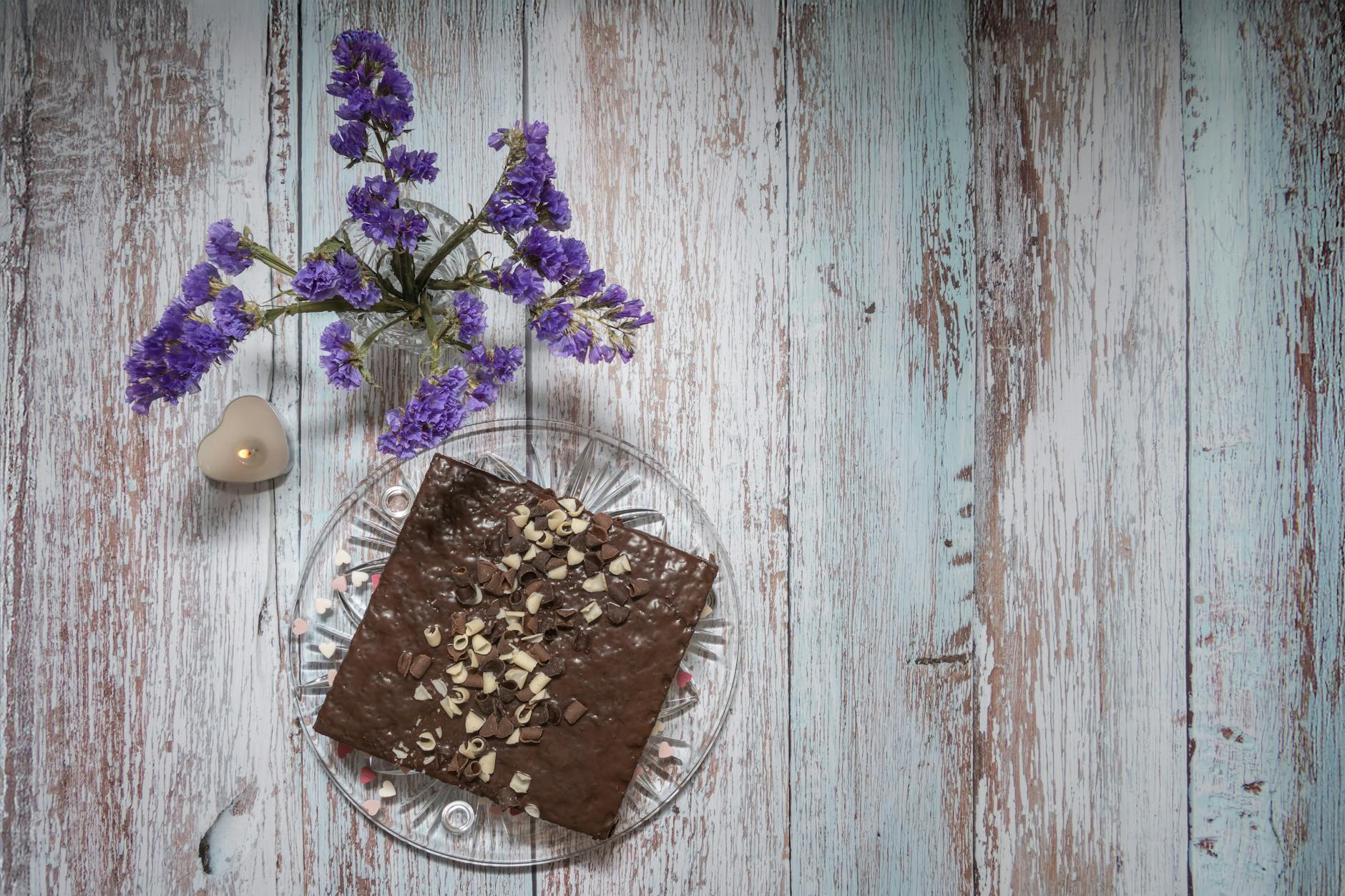 Receitas de Páscoa 2026: Top 5 Chocolates Caseiros do Brasil